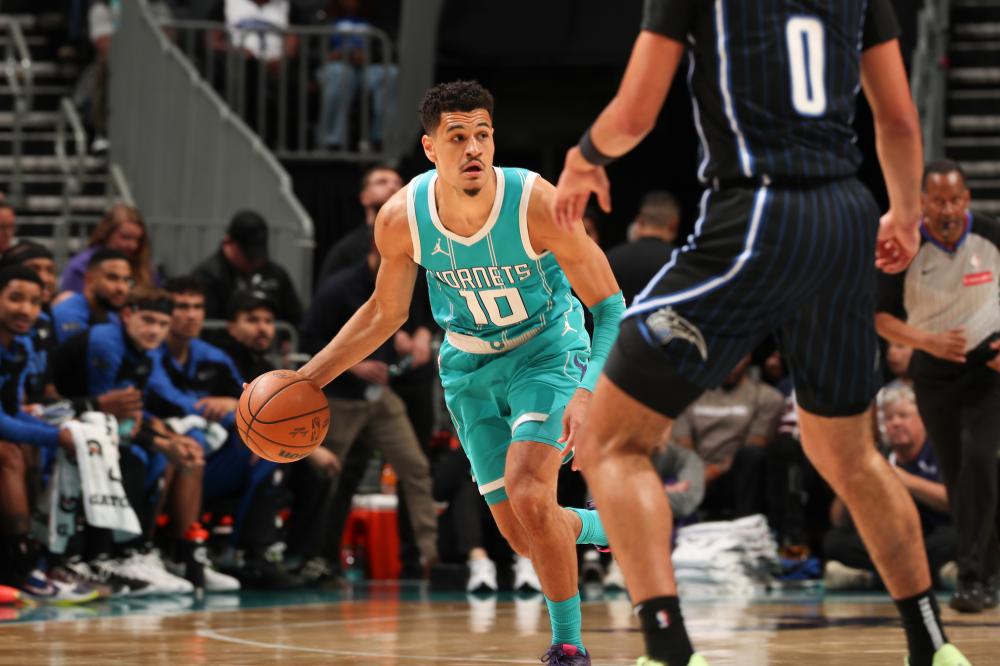 篮球比赛中 篮球比赛中