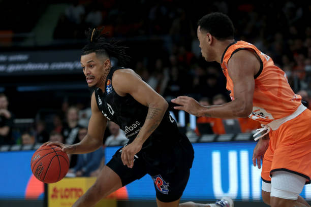 够在比赛中 够在比赛中